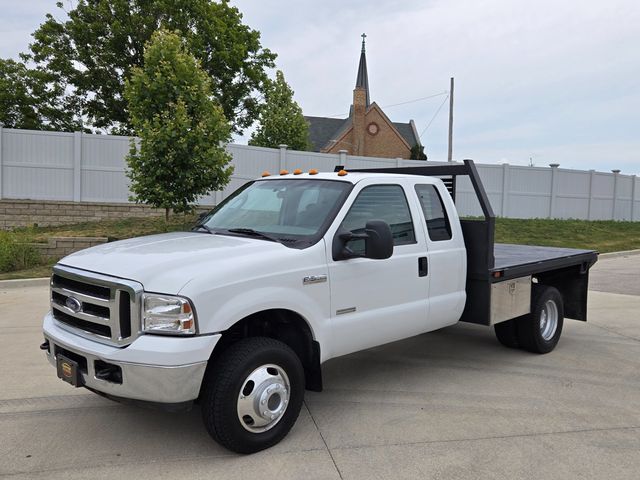 2006 Ford Super Duty F-350 DRW Cab-Chassis SuperCab 162" WB 60" CA XLT 4WD - 23056633 - 11