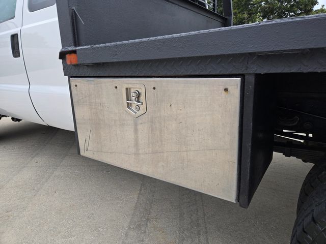 2006 Ford Super Duty F-350 DRW Cab-Chassis SuperCab 162" WB 60" CA XLT 4WD - 23056633 - 14