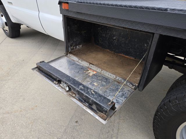 2006 Ford Super Duty F-350 DRW Cab-Chassis SuperCab 162" WB 60" CA XLT 4WD - 23056633 - 31