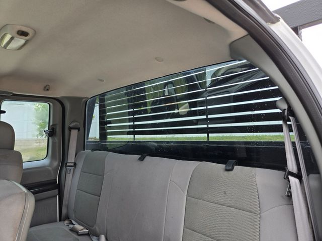 2006 Ford Super Duty F-350 DRW Cab-Chassis SuperCab 162" WB 60" CA XLT 4WD - 23056633 - 71