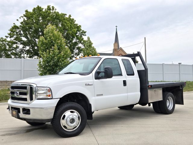 2006 Ford Super Duty F-350 DRW Cab-Chassis SuperCab 162" WB 60" CA XLT 4WD - 23056633 - 90