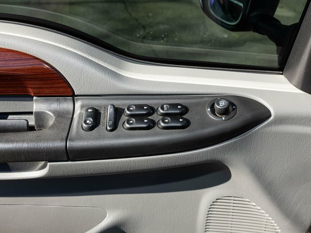 2006 Ford Super Duty F-350 SRW Custom, Tuned 6.0L Powerstroke Diesel, Lariat, FX4 - 22970696 - 22