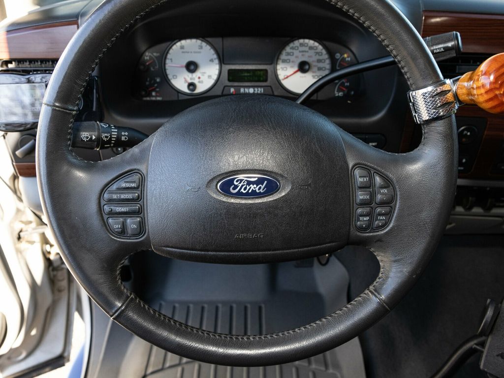 2006 Ford Super Duty F-350 SRW Custom, Tuned 6.0L Powerstroke Diesel, Lariat, FX4 - 22970696 - 32