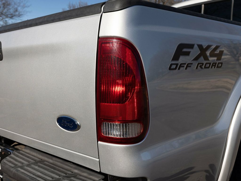 2006 Ford Super Duty F-350 SRW Custom, Tuned 6.0L Powerstroke Diesel, Lariat, FX4 - 22970696 - 52