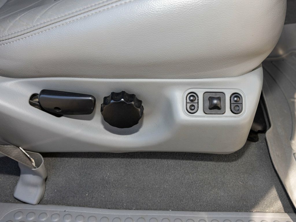 2006 Ford Super Duty F-350 SRW Custom, Tuned 6.0L Powerstroke Diesel, Lariat, FX4 - 22970696 - 63