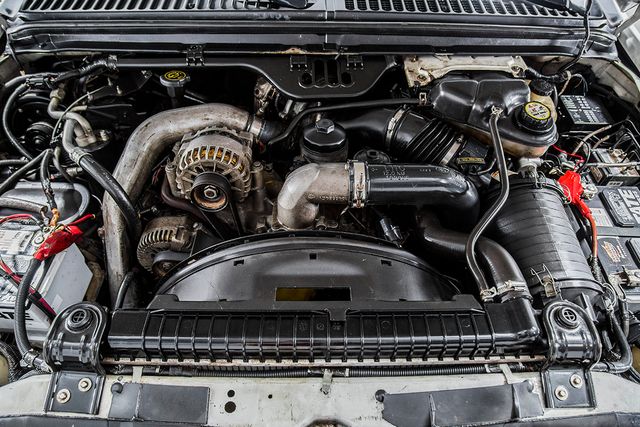 2006 Ford Super Duty F-450 DRW Reg Cab 165" WB 84" CA XL 4WD - 15314365 - 24