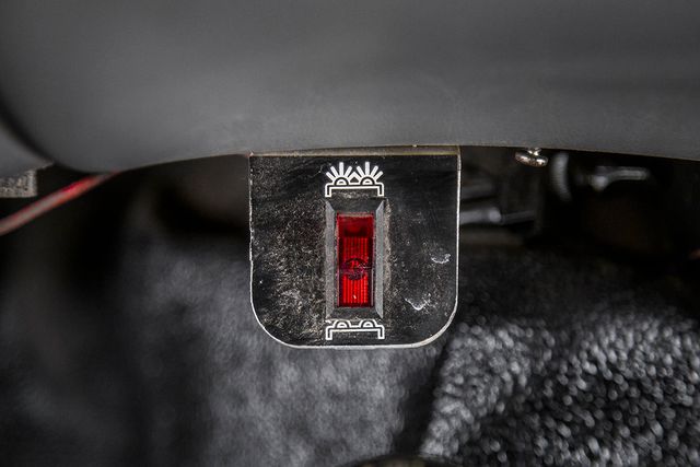 2006 Ford Super Duty F-450 DRW Reg Cab 165" WB 84" CA XL 4WD - 15314365 - 35