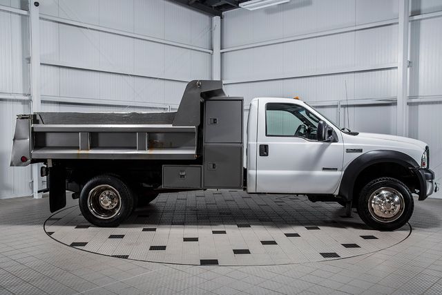 2006 Ford Super Duty F-450 DRW Reg Cab 165" WB 84" CA XL 4WD - 15314365 - 7