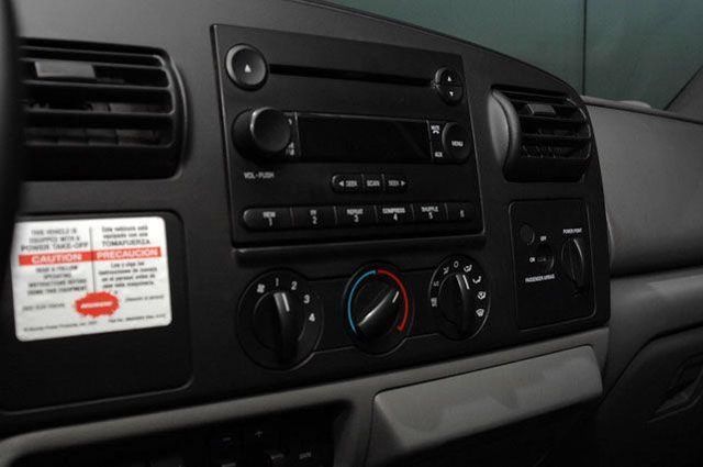 2006 Ford Super Duty F-550 DRW XL - 12900261 - 12