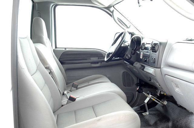2006 Ford Super Duty F-550 DRW XL - 12900261 - 15