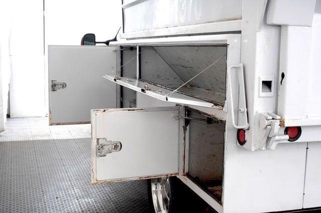 2006 Ford Super Duty F-550 DRW XL - 12900261 - 7