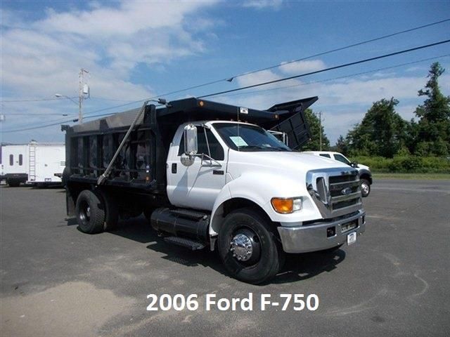 2006 Ford Super Duty F-750 Base Trim - 12288182 - 0