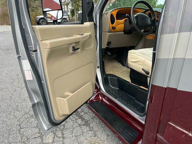 2006 Forest River Motorhome Lexington GTS 283 - 23002180 - 13