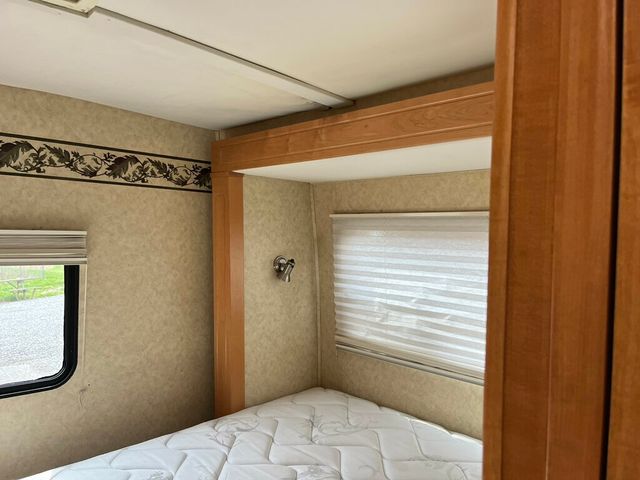 2006 Forest River Motorhome Lexington GTS 283 - 23002180 - 33