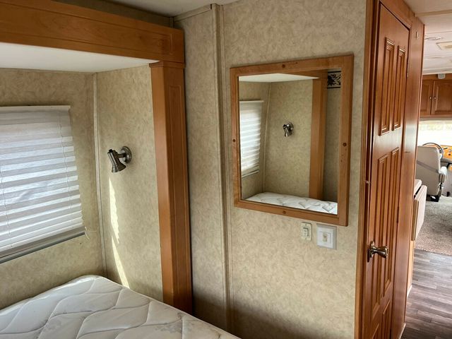 2006 Forest River Motorhome Lexington GTS 283 - 23002180 - 34