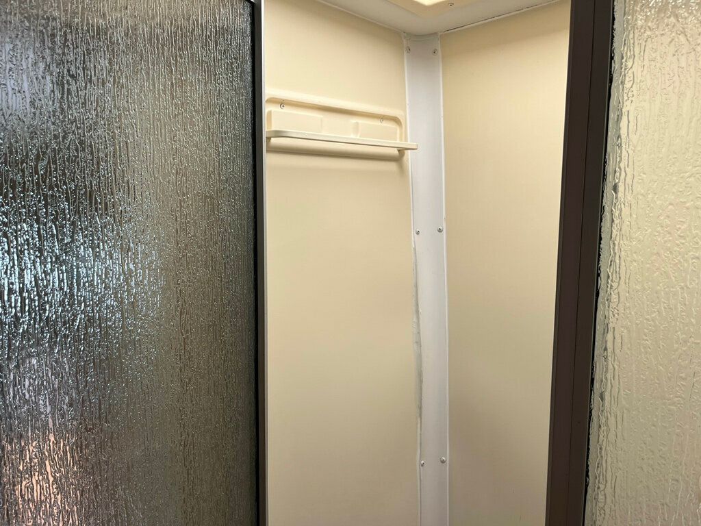 2006 Forest River Motorhome Lexington GTS 283 - 23002180 - 38