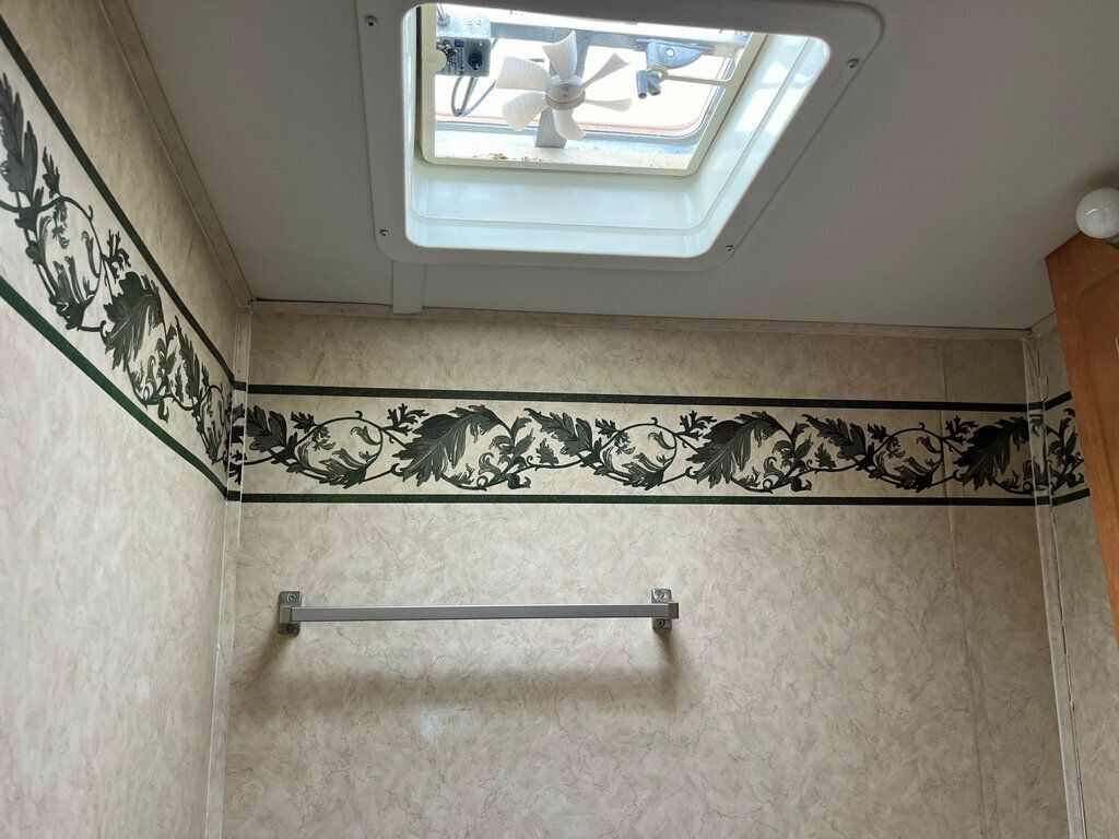 2006 Forest River Motorhome Lexington GTS 283 - 23002180 - 43