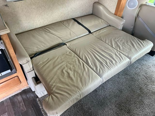 2006 Forest River Motorhome Lexington GTS 283 - 23002180 - 70