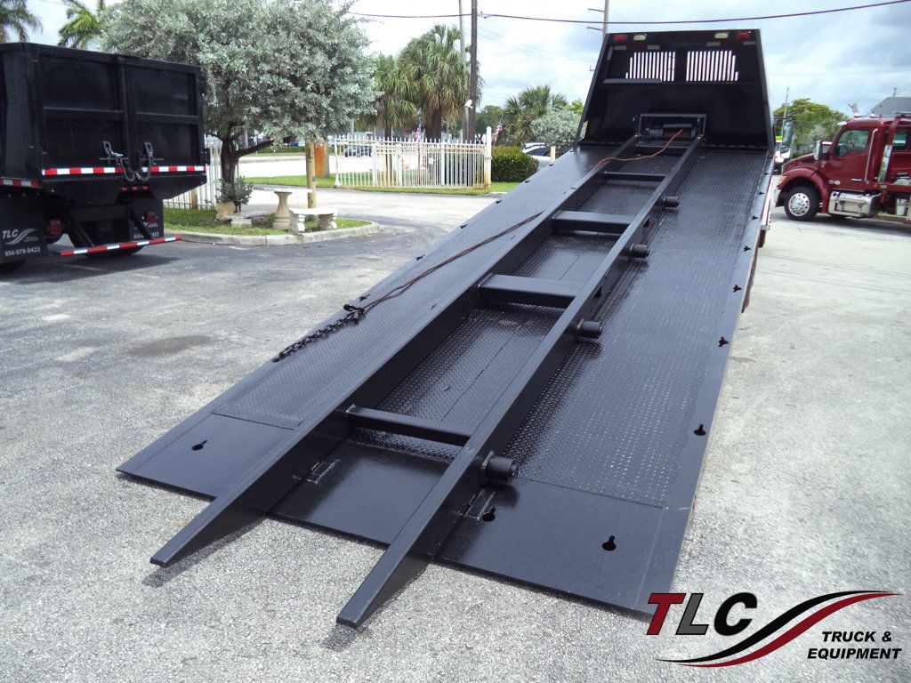 2006 Freightliner Business Class M2 106 w/ Ledwell 28ft Industrial Roll-Off 15 Ton Tandem Axle - 23038217 | Video 1