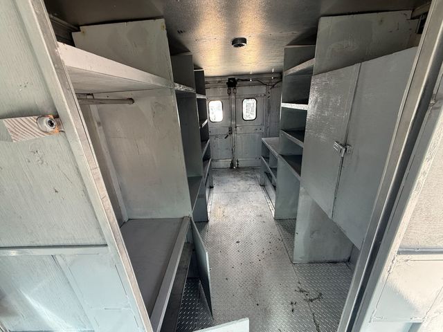 2006 Freightliner Utilimaster Stepvan  - 23072645 - 6