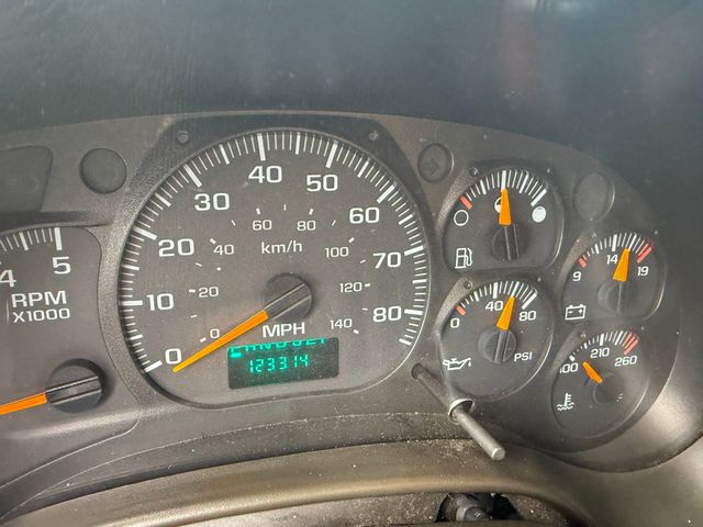 2006 GMC C4500 Crew Cab Flatbed With Gooseneck Hitch  - 22954539 - 7