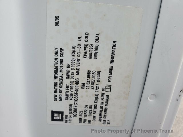 2006 GMC C7500 C7C042 Regular Cab Chassis DRW - 21671707 - 17