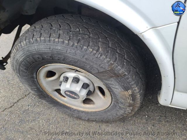 2006 GMC Savana Cargo Van 2500 135" WB RWD - 22965820 - 7