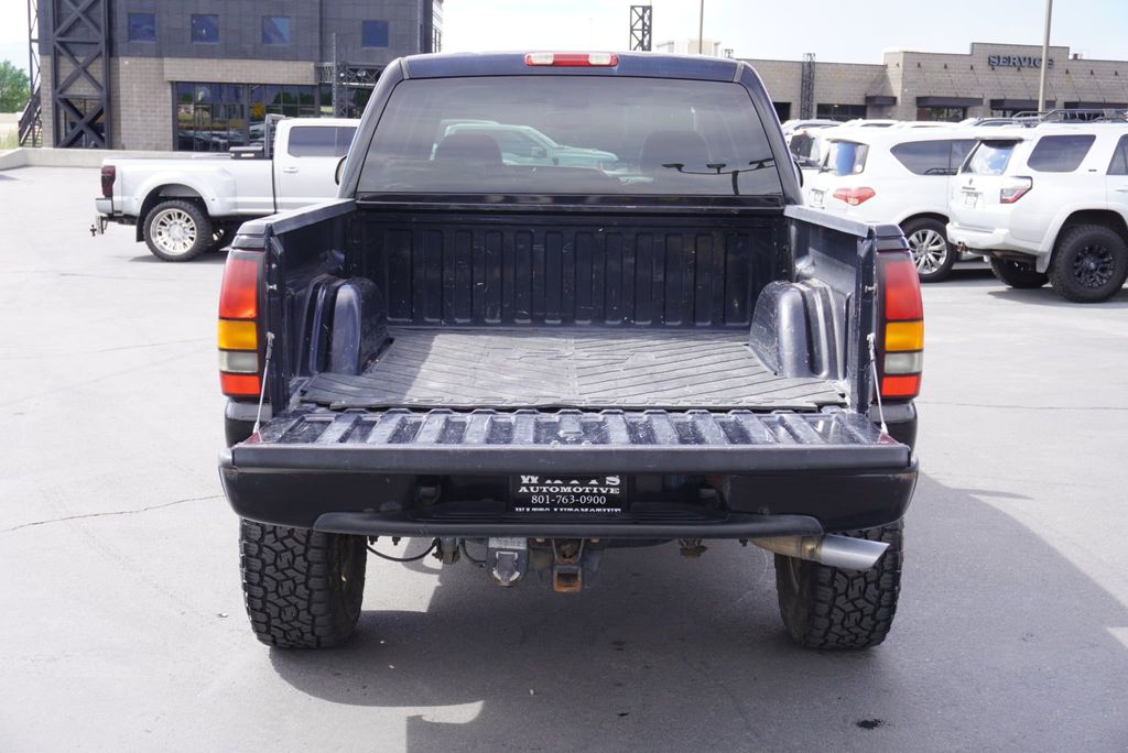 2006 GMC Sierra 1500 DENALI - 23070611 - 10