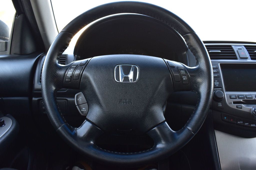 2006 Honda Accord Sedan EX-L V6 Automatic with NAVI - 22407890 - 24