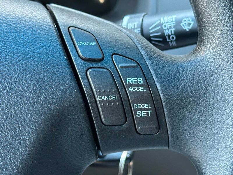 2006 Honda Accord Sedan LX V6 Automatic - 22898487 - 25