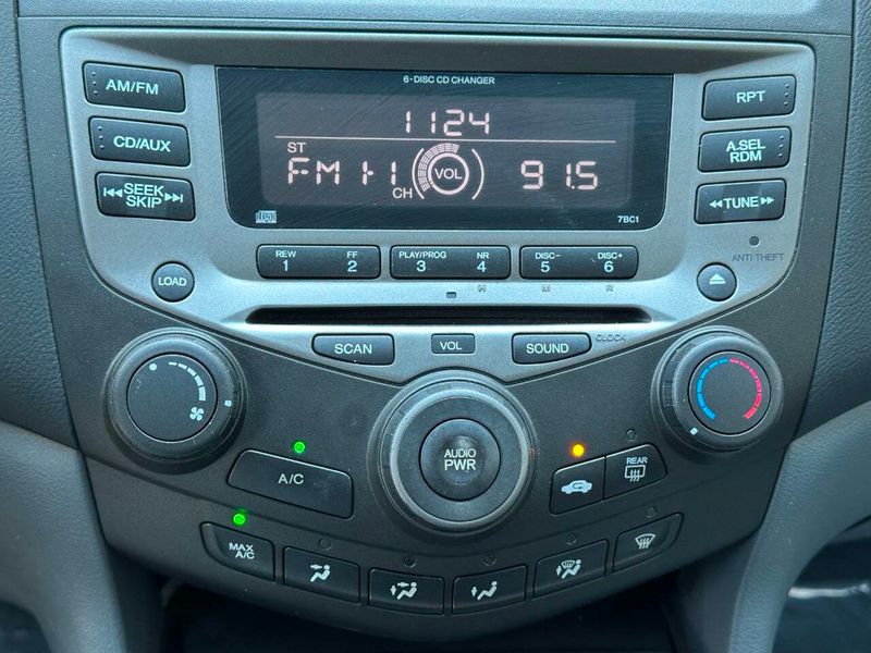 2006 Honda Accord Sedan LX V6 Automatic - 22898487 - 29