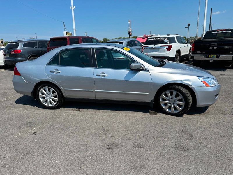 2006 Honda Accord Sedan LX V6 Automatic - 22898487 - 5