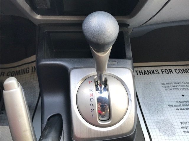 2006 Honda Civic Sedan LX Automatic - 18163459 - 10