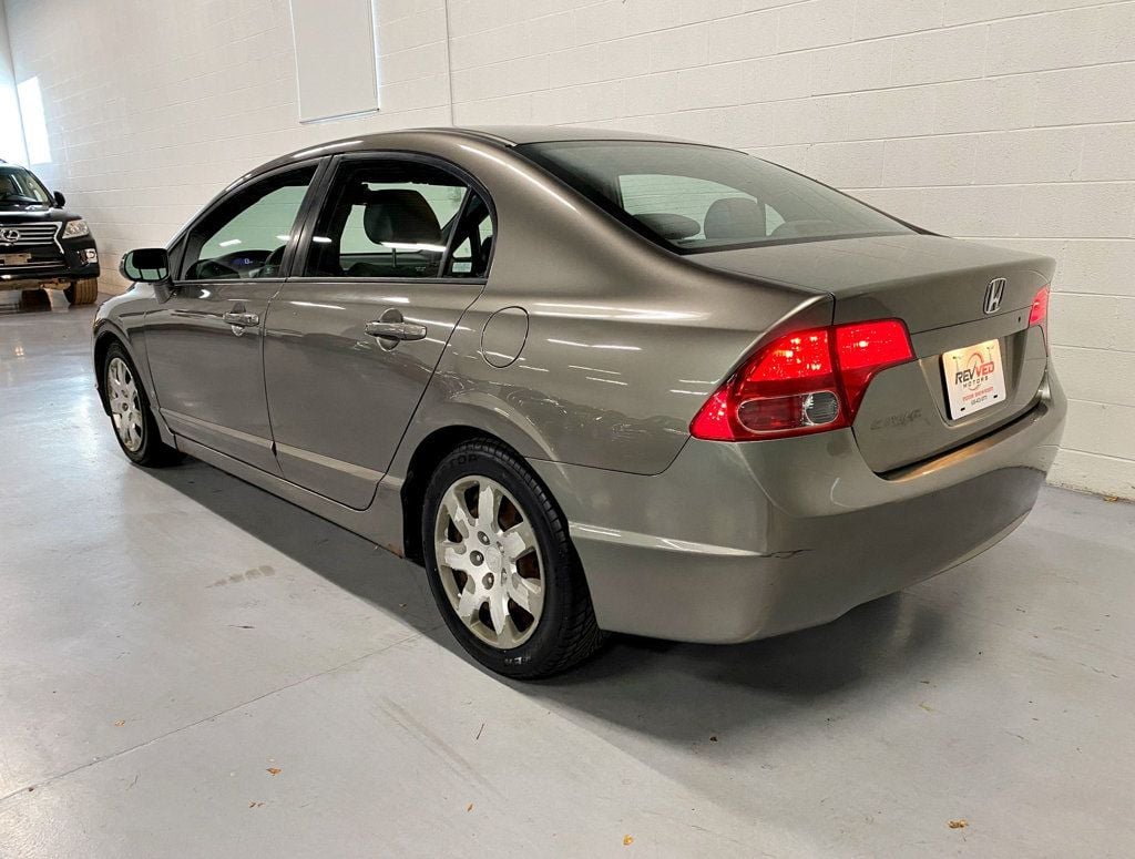 2006 Honda Civic Sedan LX Automatic - 22634909 - 4