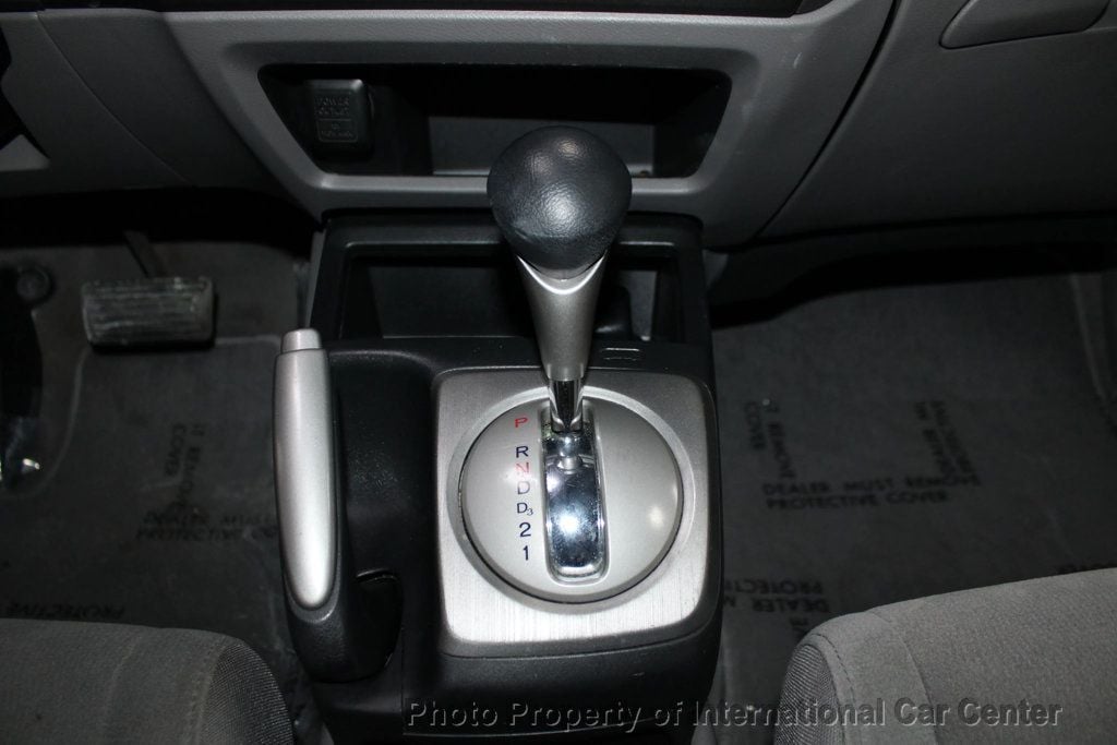2006 Honda Civic Sedan LX Automatic - 22934003 - 14