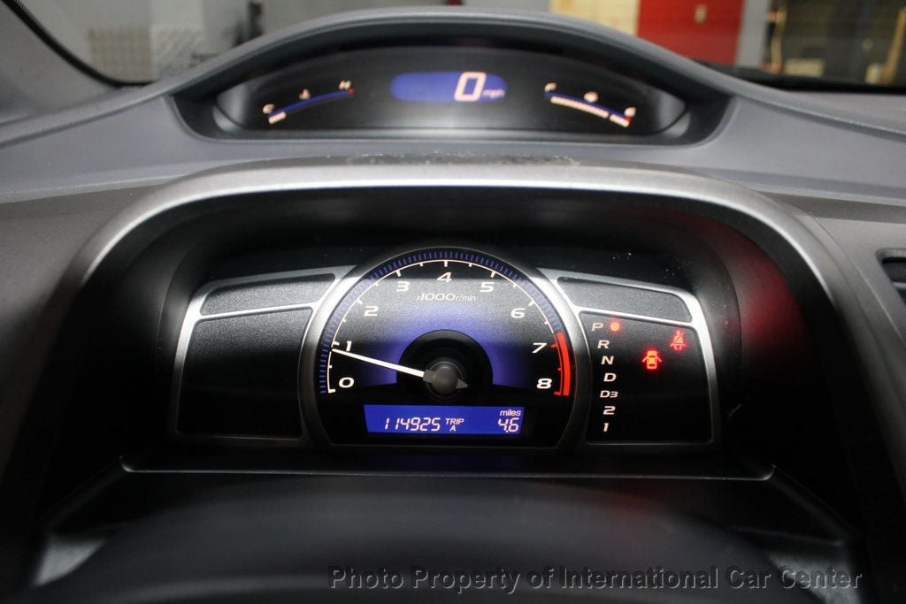2006 Honda Civic Sedan LX Automatic - 22934003 - 16