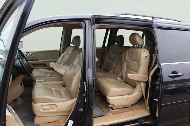 2006 Honda Odyssey 5dr EX-L Automatic with RES - 22981799 - 7