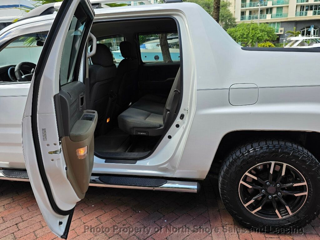 2006 Honda Ridgeline RT Automatic - 22923424 - 19