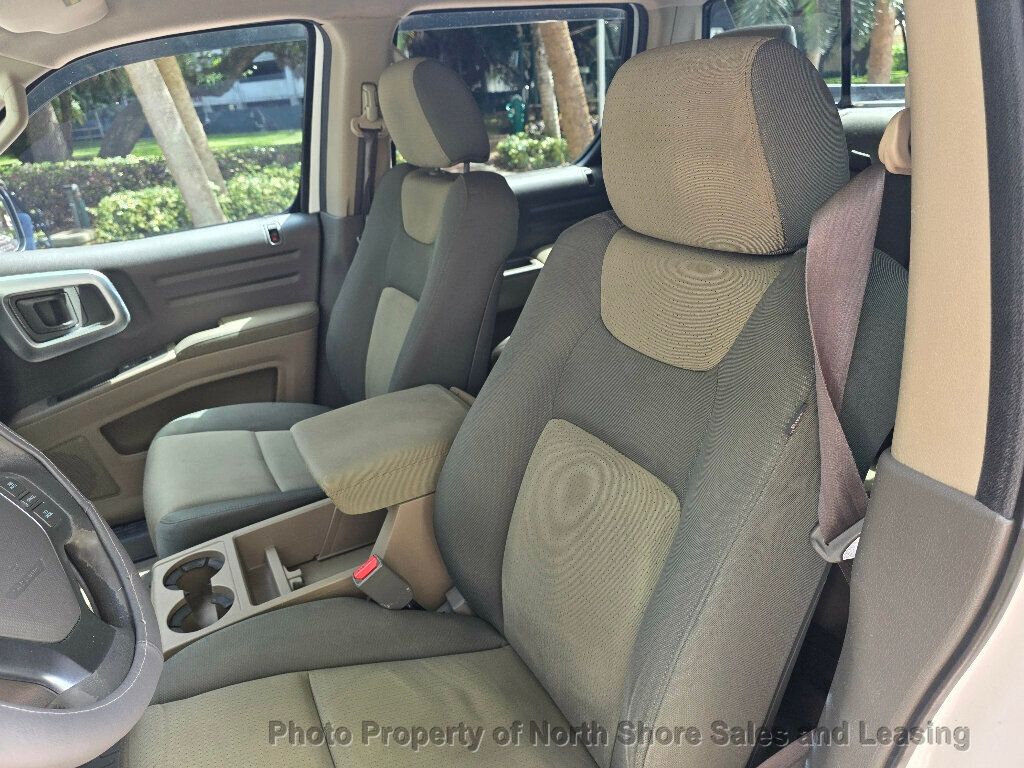 2006 Honda Ridgeline RT Automatic - 22923424 - 32