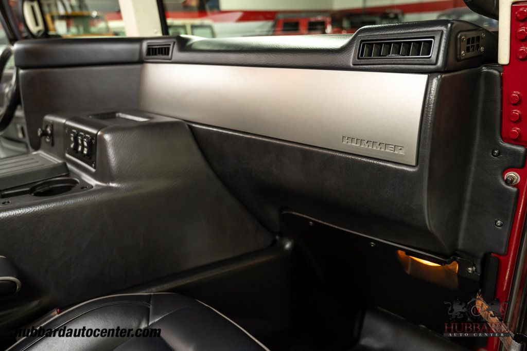 2006 HUMMER H1 4-Passenger Wagon - 22938171 - 23