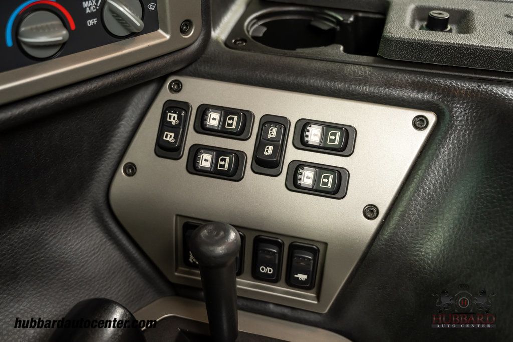 2006 HUMMER H1 4-Passenger Wagon - 22938171 - 69