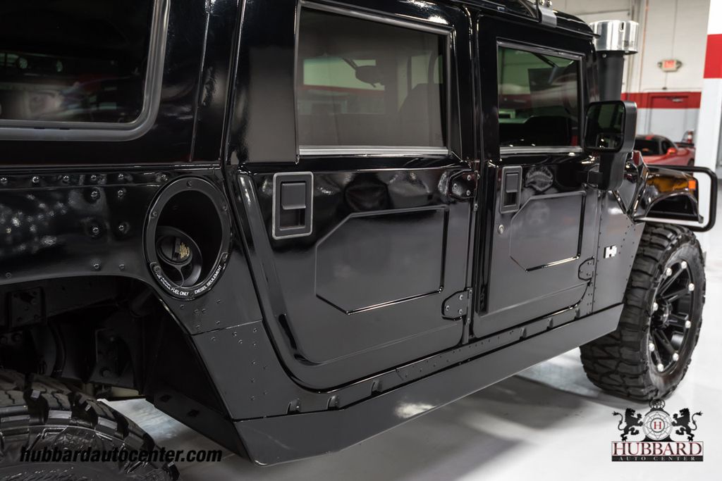 2006 HUMMER H1 Rare and hard to find black Alpha wagon - 9419362 - 29