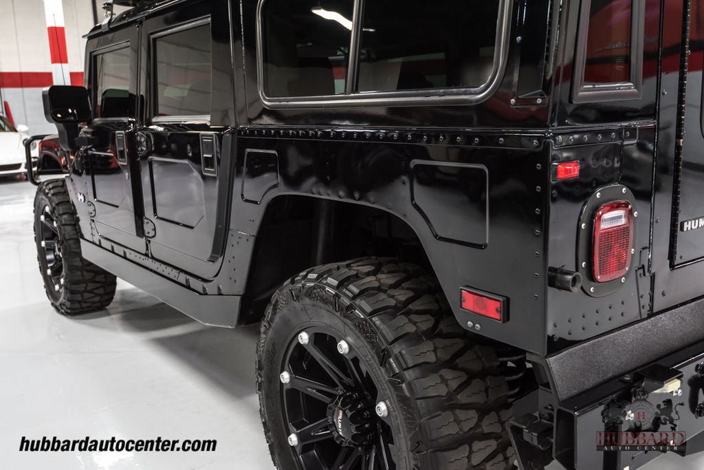 2006 HUMMER H1 Rare and hard to find black Alpha wagon - 9419362 - 38