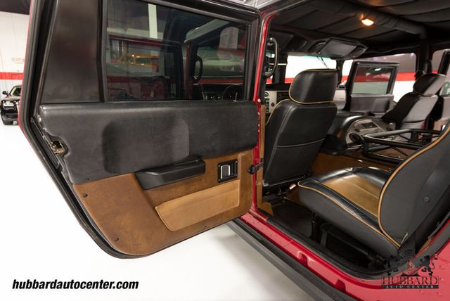 2006 HUMMER H1  We specialize in the nicest lowest mile H1's on the Planet!  - 15011478 - 69