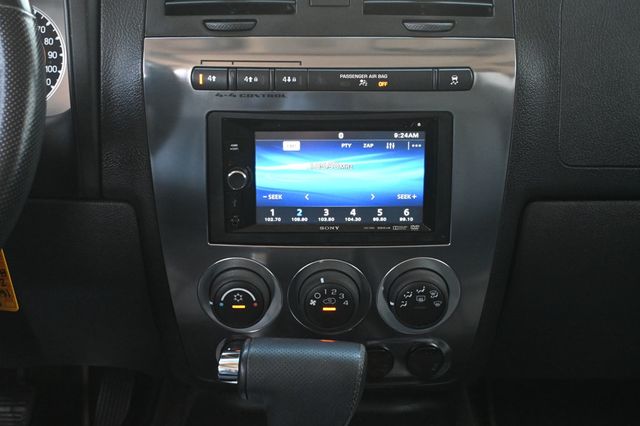 2006 HUMMER H3 4dr 4WD SUV - 23039172 - 9