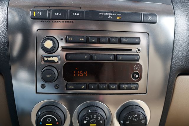 2006 HUMMER H3 4dr 4WD SUV - 22972657 - 34