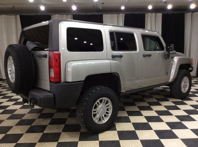 2006 HUMMER H3 4dr 4WD SUV - 22618496 - 5