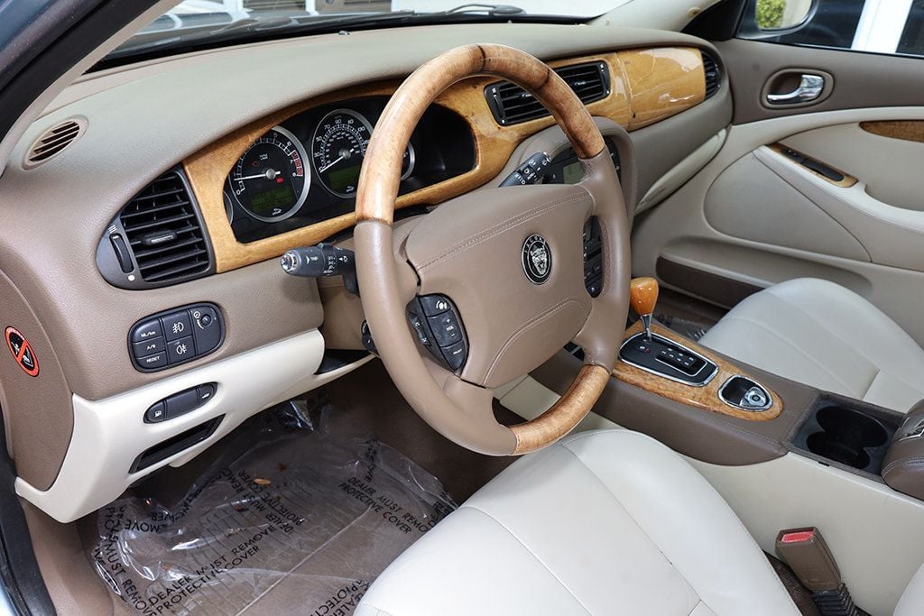2006 Jaguar S-Type 4dr Sedan 3.0 - 22991968 - 34