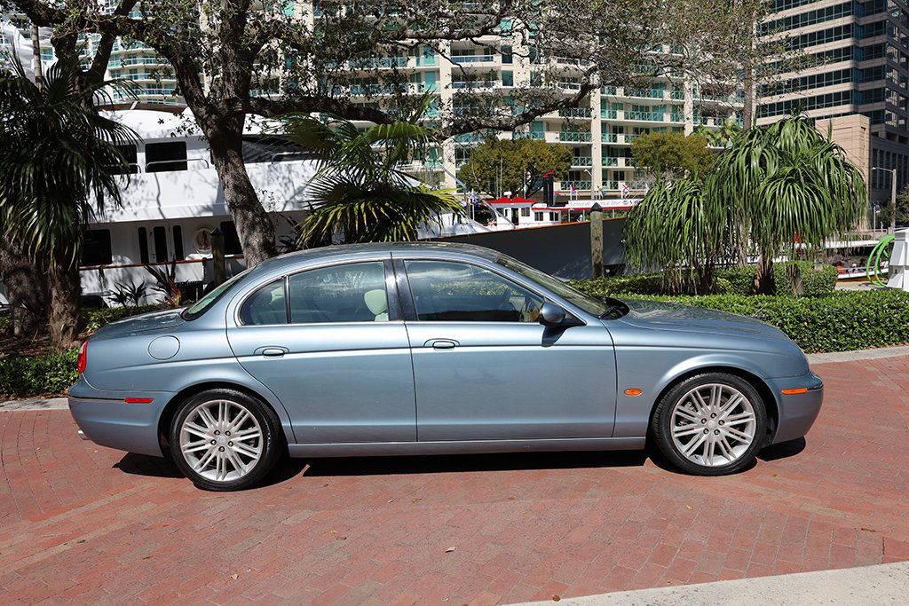 2006 Jaguar S-Type 4dr Sedan 3.0 - 22991968 - 52