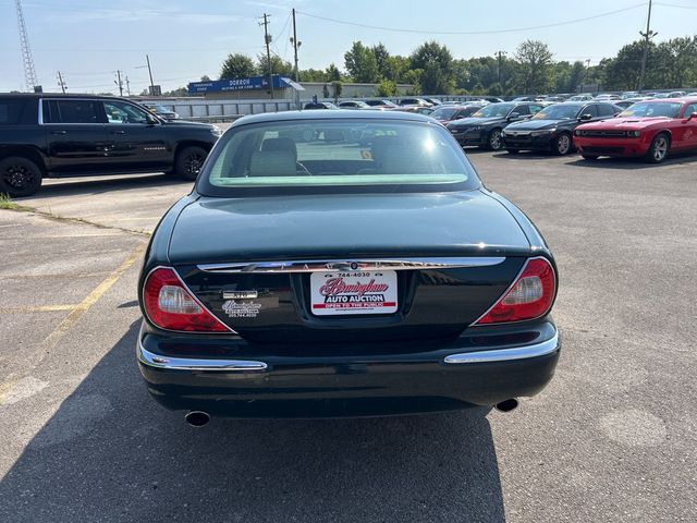 2006 Jaguar XJ 4dr Sedan XJ8 - 23074236 - 4